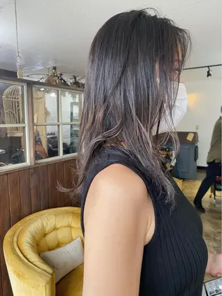 ミディアム カラー 艶カラー🫧 MOMOYOのヘアスタイル