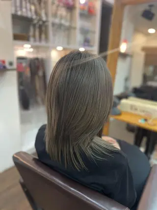 セミロング カラー uneo masafumiのヘアスタイル