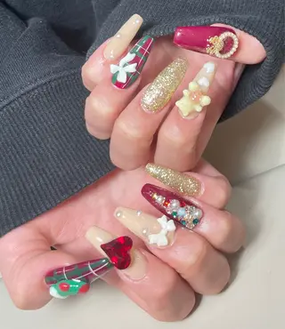 ネイル AngelChris ビューティーサロンのネイルデザイン