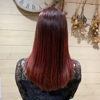 ロング クワハラ イオリのヘアスタイル