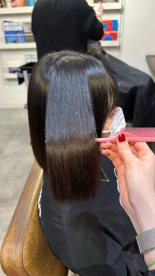 ショート カラー ミタムラ ユナのヘアスタイル