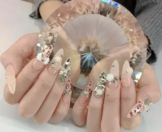 ネイル LoaChaton kaeのネイルデザイン