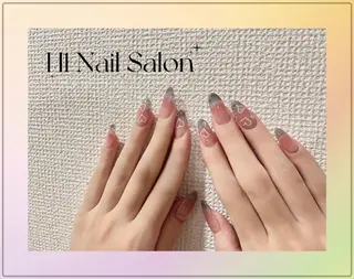 ロング H1 ネイル サロンのネイルデザイン