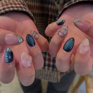 ミディアム ゆびノさき omotesandoのネイルデザイン