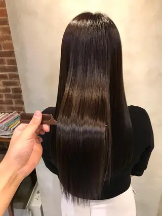 ロング ヘアアレンジ SALOWIN銀座VORT所属・小林 佳祐のヘアスタイル