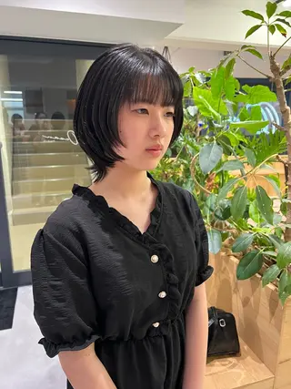 ミディアム 田中 愛梨のヘアスタイル