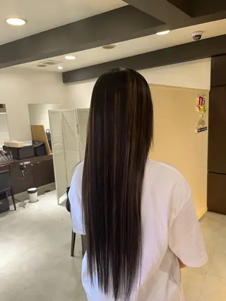 ロング カラコレ難波店 HIROのヘアスタイル