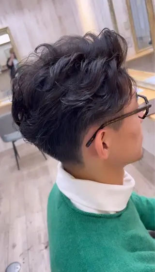 ショート 飯星慧斗 /ブリーチ、縮毛矯正のヘアスタイル