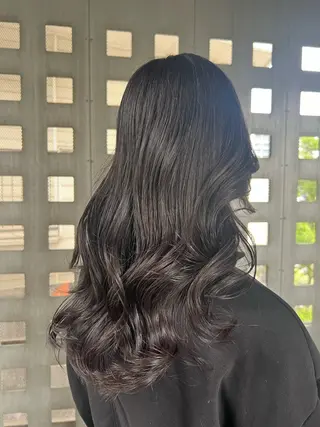 カラー 菅野 杏実のヘアスタイル