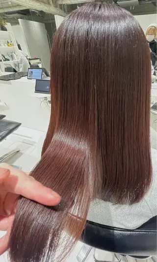 ロング カラー mai🐷髪質改善 🖤透ける暗髪🖤のヘアスタイル