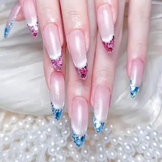 ネイル Queen 🎀長さだし専門💓のネイルデザイン