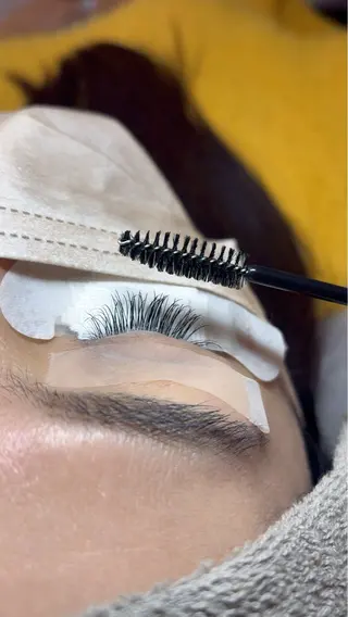 マツエク・マツパ Min2nailプライベートサロン&ネイルスクール所属・花 みきのマツエク・マツパデザイン