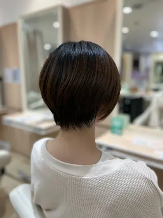 ショート カラー あ 長嶋零のヘアスタイル