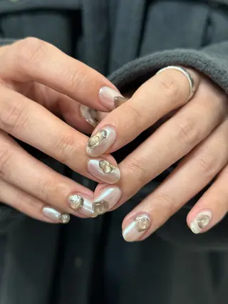 ネイル kiii.__ ✴︎*のネイルデザイン