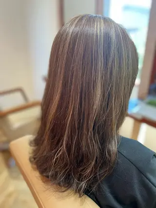 ミディアム ヘアーサロン feel所属・磯山 美咲のヘアスタイル