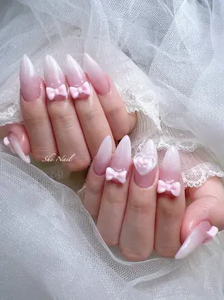 ネイル She   Nail所属・ISA_ BELLAのネイルデザイン