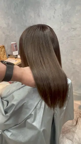 セミロング motoトップカラー リスト/ブリーチカラのヘアスタイル