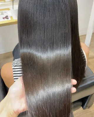 ロング みやび🫧髪質改善 🫧透明感カラー🫧のヘアスタイル