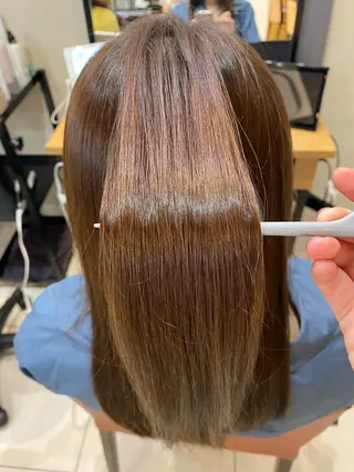 ロング あやめ【顔まわり/レ イヤー/柔らかカラ】のヘアスタイル