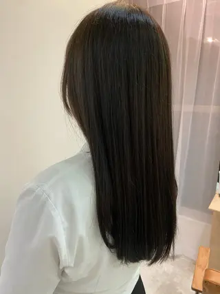 カラー ioe 岡本のヘアスタイル