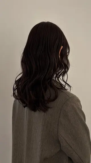 セミロング カラー UNBIRTHDAY MIUのヘアスタイル