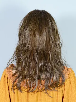 セミロング パーマ graxi'    グラシー所属・ブリーチ/ハイトーン SERINAのヘアスタイル