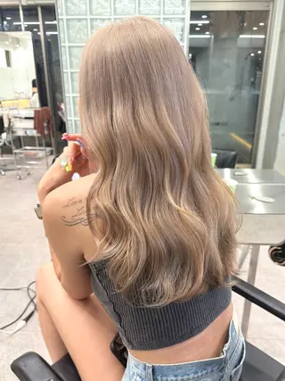 ロング カラー ヘアアレンジ ブリーチカラー💫 Miku🫶🏻のヘアスタイル