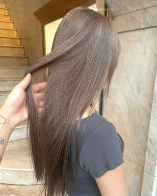 カラー MAMI / Lienのヘアスタイル