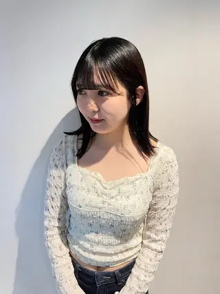 ミディアム AMI NAMIHIRAのヘアスタイル
