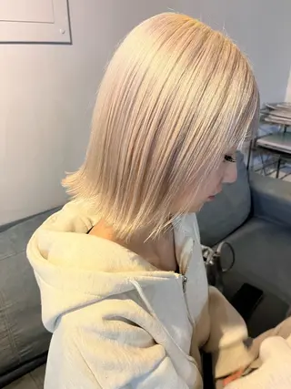 ミディアム カラー YUNA🍒 暖色カラーのヘアスタイル