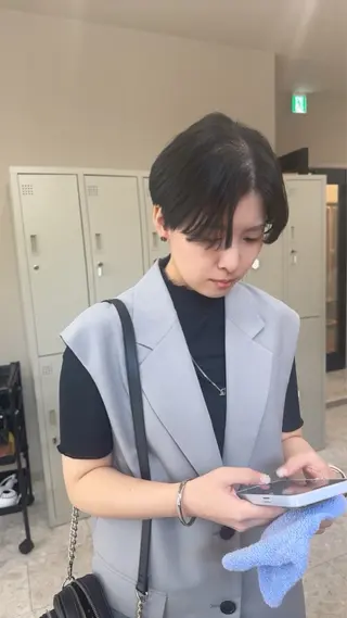 ショート 髪質改善＆ハイトーンカラー Cica神戸三宮元町店所属・福田 美波のヘアスタイル