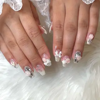 ネイル yurika 🌷.*･ﾟのネイルデザイン