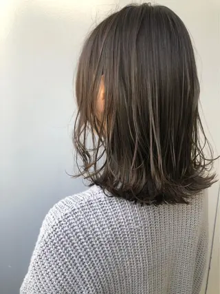 ミディアム カラー Nero✂︎ officialのヘアスタイル