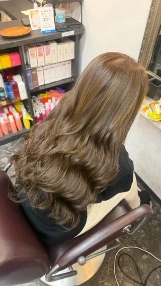 ロング 24twenty four所属・24 twentyfourのヘアスタイル