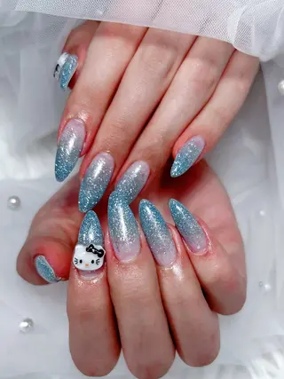 ネイル 🌈 Laule'aのネイルデザイン