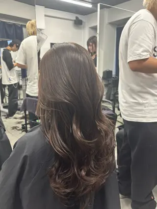 カラー ブリーチなし🫧韓国 🫧HANA🫧のヘアスタイル