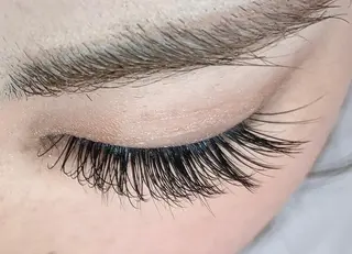 マツエク・マツパ PINKY所属・PINKY♡ YUIのネイルデザイン