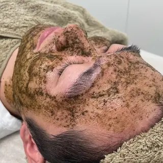 肌質改善・小顔サロン 20代店長RINNAのエステ・リラクイメージ