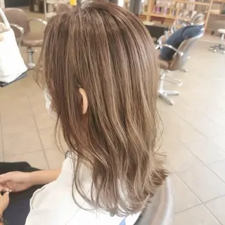ミディアム カラー ヘアアレンジ 髪質改善/レイヤー 兼折楓馬のヘアスタイル