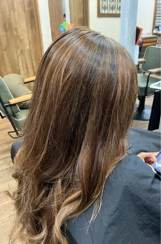 カラー GRAPE VINES港南台店所属・鈴木 小百合のヘアスタイル