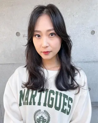 セミロング nessヤマサキ リュウタのヘアスタイル