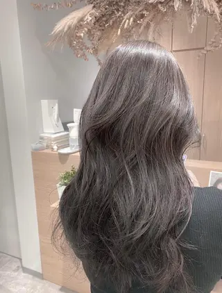 ロング 服部 真希のヘアスタイル