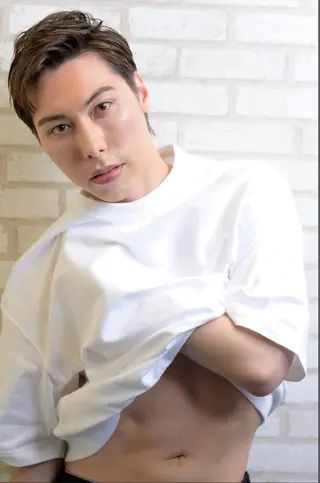 ショート モテ🤍ヘア 🖤gene川島のヘアスタイル