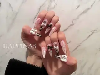 ネイル HAPPINAS renのネイルデザイン
