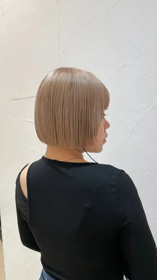 ショート カラー ✩𝐴𝑠ℎ 中目黒 浦野 遥✩*。のヘアスタイル