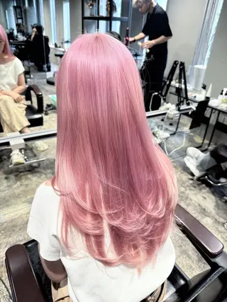 ロング カラー ROIS渋谷【ロイス】所属・高橋大樹/ブリーチ/ ミルクティーベージュのヘアスタイル