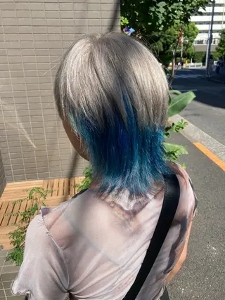 ミディアム カラー ヘアアレンジ 🧶ブリーチカラー TERU🧶のヘアスタイル