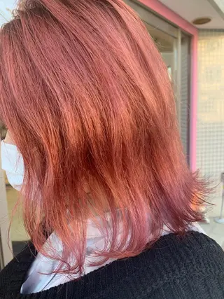 セミロング カラー DiMPlE  ディンプル所属・🌸スタイリスト 山浦美恵のヘアスタイル