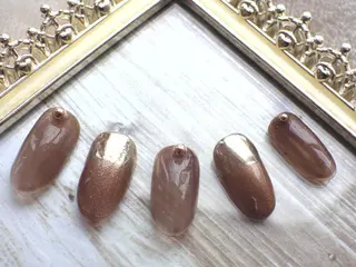 ネイル 【尾下】 ロイヤル•セラピストのネイルデザイン