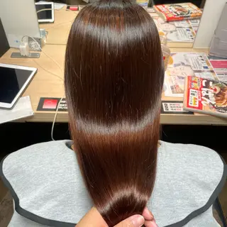 ロング カラー 岩本 彩花のヘアスタイル